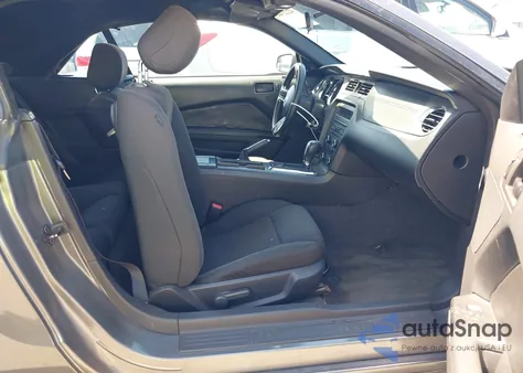 2014 Ford Mustang V6 from USA, damaged, VIN 1ZVBP8EM9E5328667